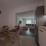 Apartment And Pool Luminous *