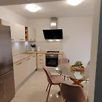 Apartment And Pool Luminous