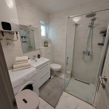 And Pool Luminous Apartment *
