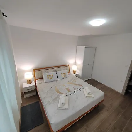 And Pool Luminous Apartment *
