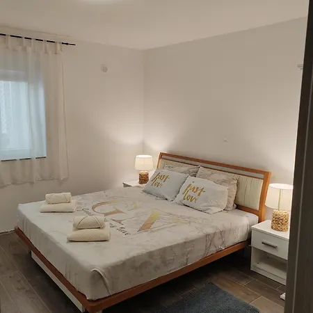 And Pool Luminous Apartment *