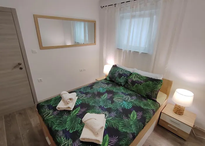 Apartments&pool Luminous *